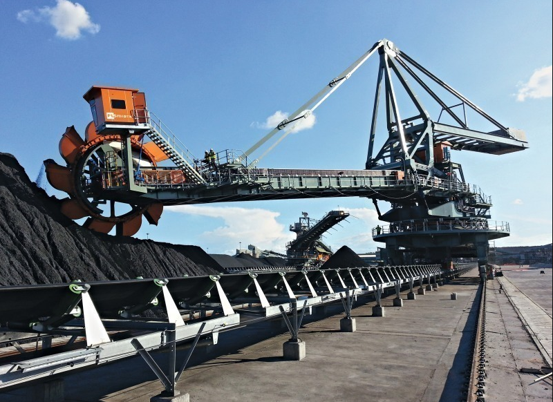 Conveyor monitoring installation